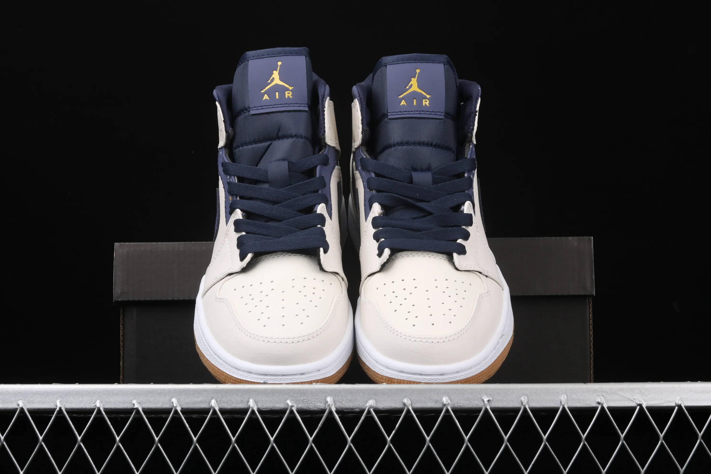 All categories Air Jordan Jordan series basketball shoes Air Jordan 1 Mid Air Jordan 1 Mid AJ1 Joe 1 mid-top raw rubber beige basketball shoes AH6342-104